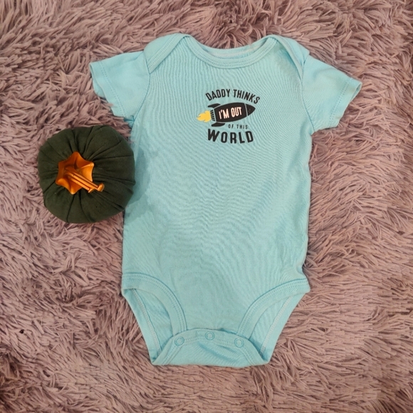 5 3 Month Onesies Blue, White, Black, Grey & Teal - Picture 3 of 8